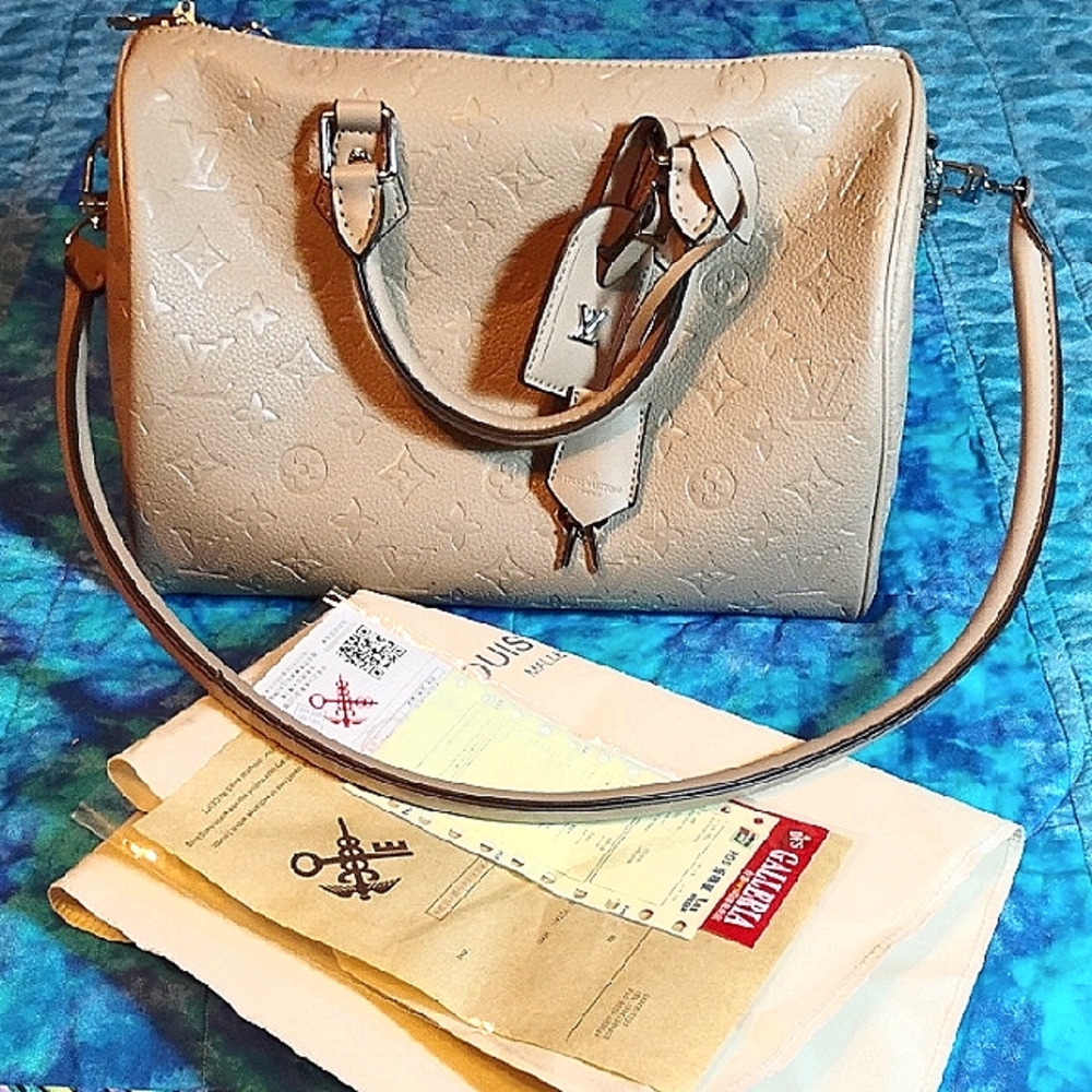 NWOT Embossed Monogram Fashion Speedy Style Bag W Strap, Handles, Keys,Lock, Box